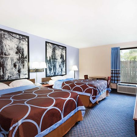 מלון Super 8 By Wyndham Indianola מראה חיצוני תמונה